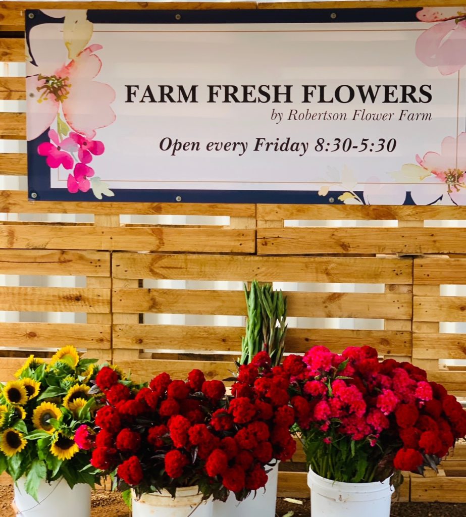 Mother's Day flowers at Robertson Flower Farm.