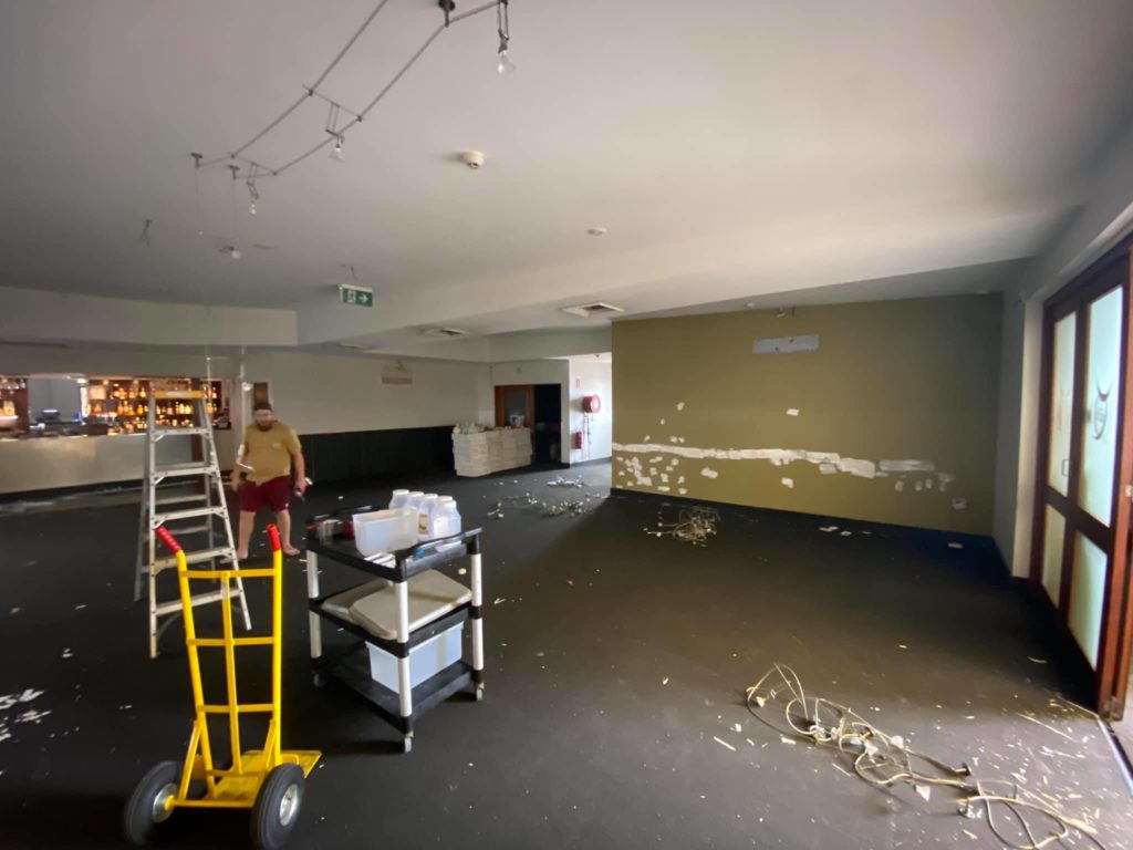 Cafes restaurants renovate Coronavirus