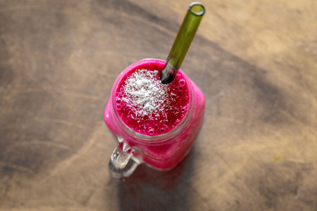 Dragon fruit smoothie
