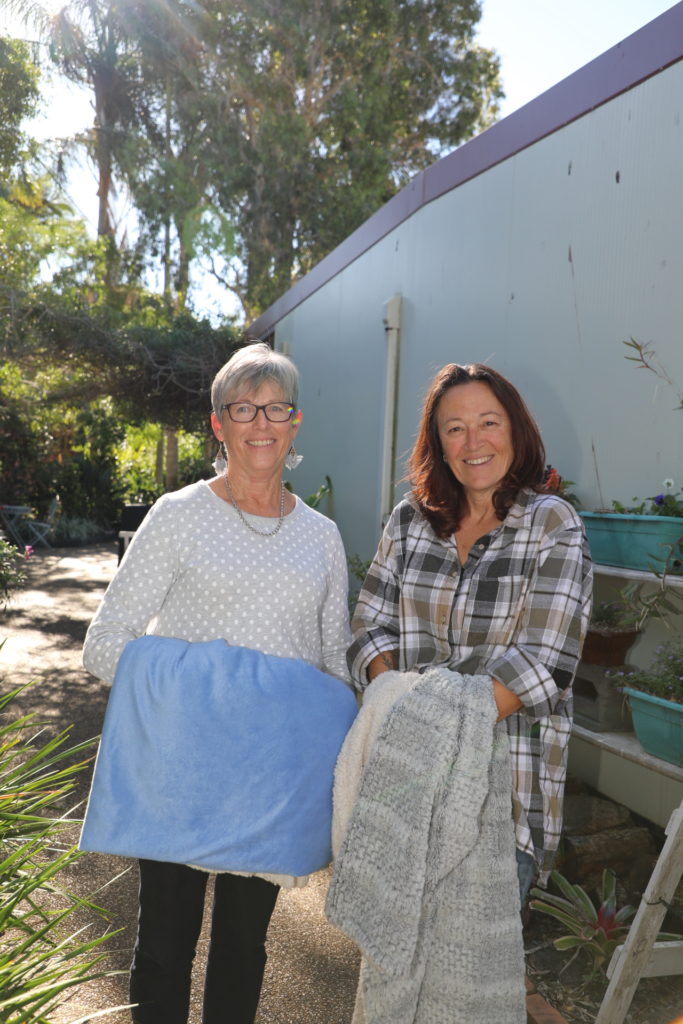 donate a blanket for the homeless