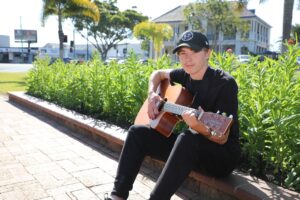 lochlan spark starter