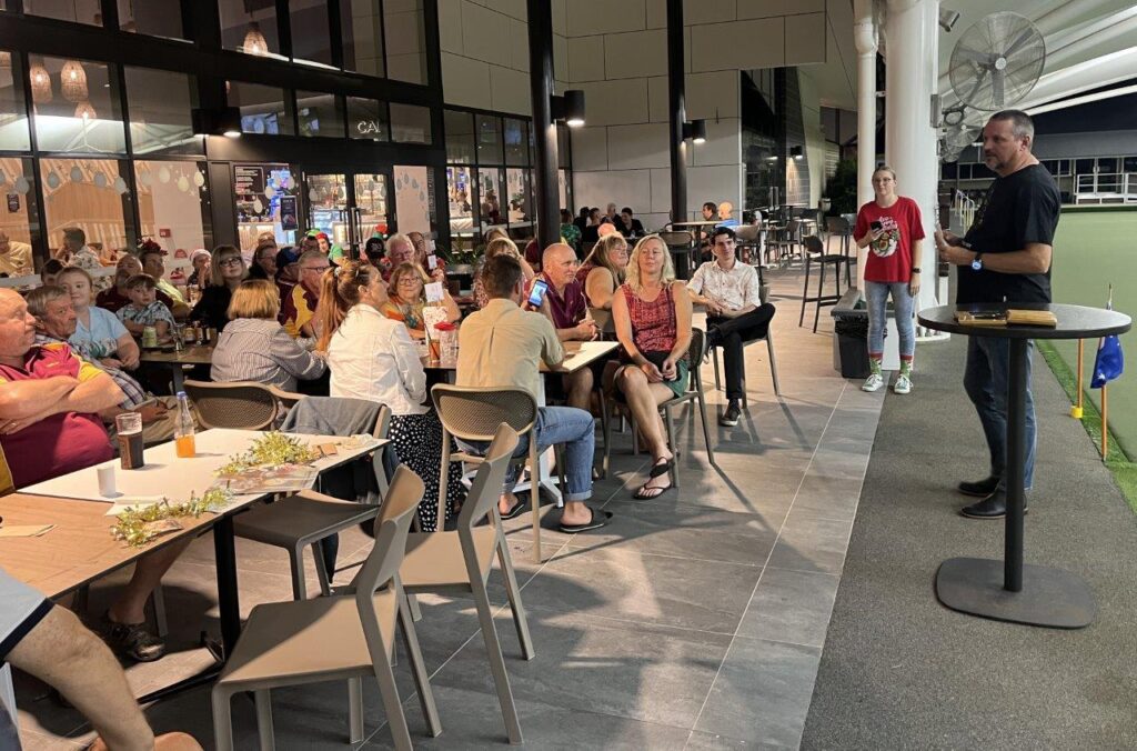 4wd club President Brett Lynch thanking members for a great year out and about