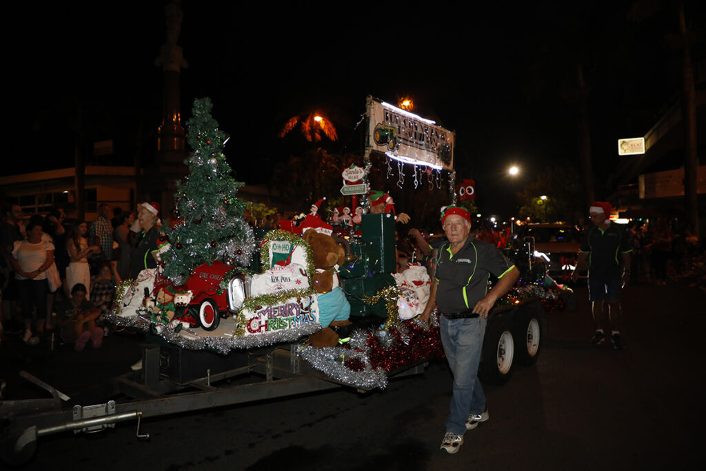 Rum City Vintage Machinery Club’s pageant float.
