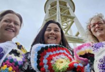 Yarn bomb volunteers