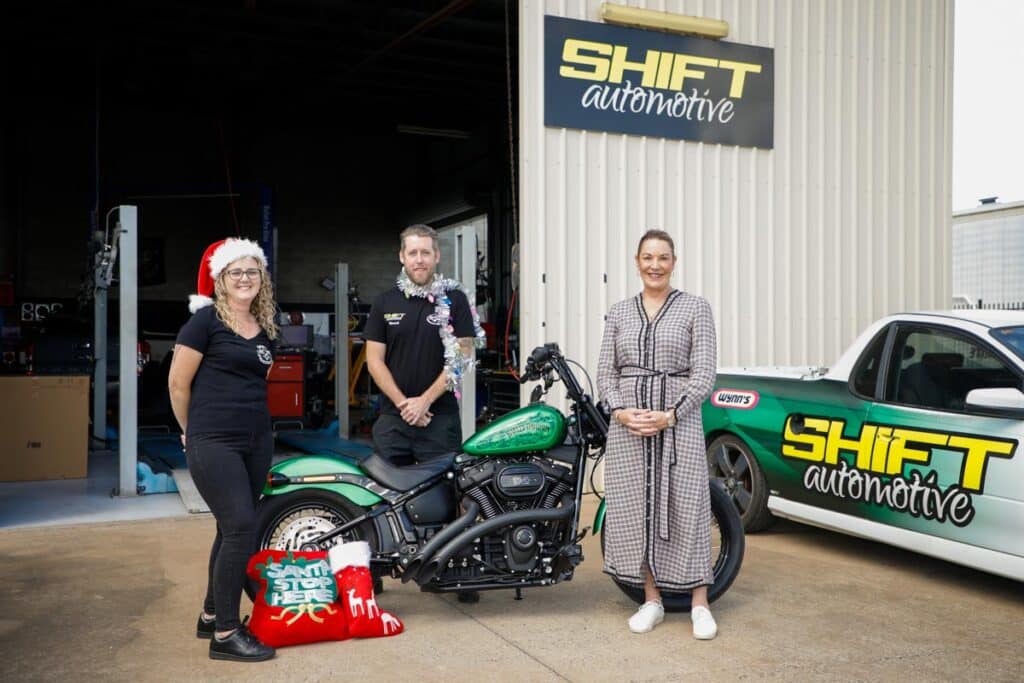 Shift Automotive and Mayor's Christmas Appeal - Kirstin and Brad Trimble with Mayor Helen Blackburn_2