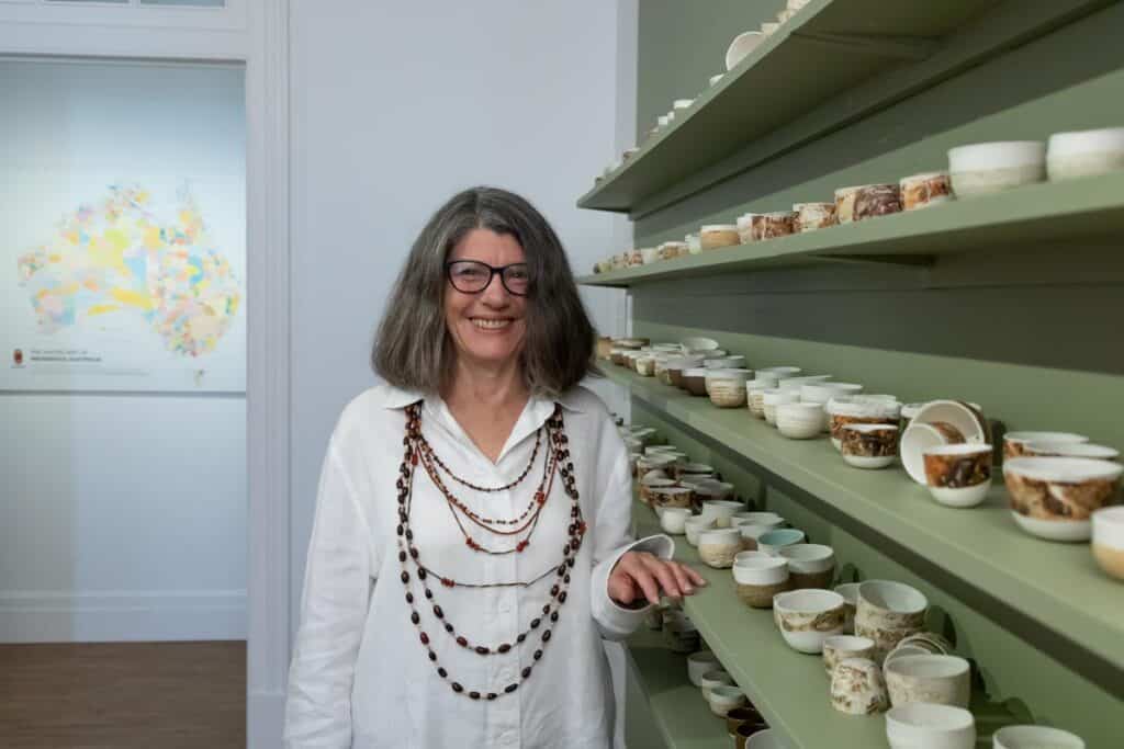 avi amesbury art exhibition