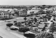 Bundaberg’s hidden stories brought to light Looking east at Buss Park and Boundary Street, Bundaberg, ca. 1952. (n.d.). Courtesy of State Library of Qld. IE221203